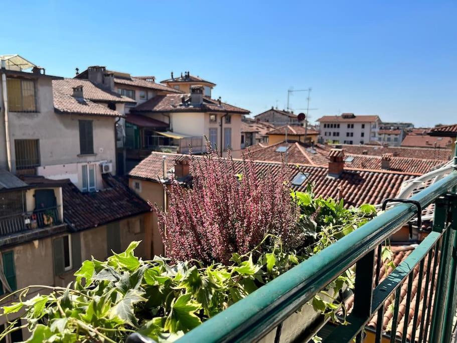 2-Bedroom Flat In The Heart Of Bergamo City Centre Exterior foto