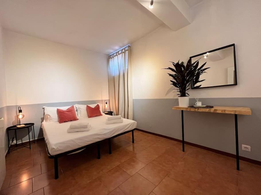 2-Bedroom Flat In The Heart Of Bergamo City Centre Exterior foto